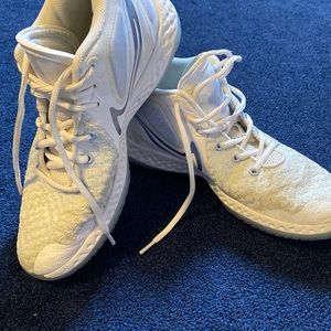 Mens 8 KD Nike sneakers